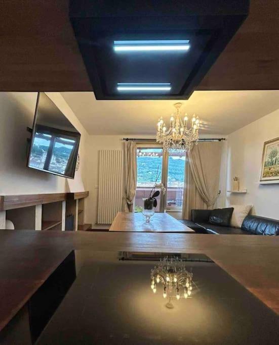 אסקולי פיצ'נו L'Attico Sul Fiume Center Home מראה חיצוני תמונה